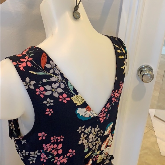 Dress - Picture 6 of 6